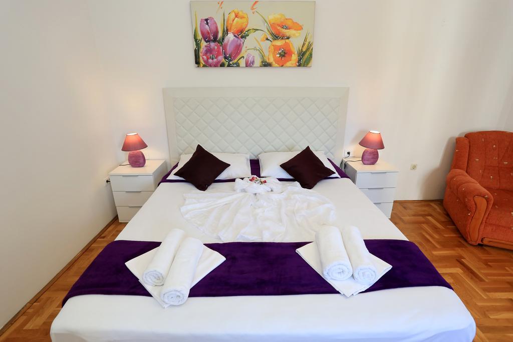 Apartments Maruna Self check-in Zara Esterno foto