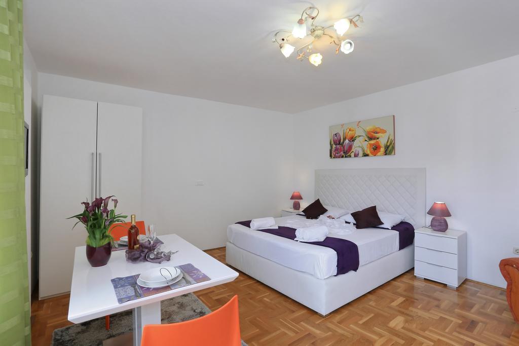 Apartments Maruna Self check-in Zara Esterno foto
