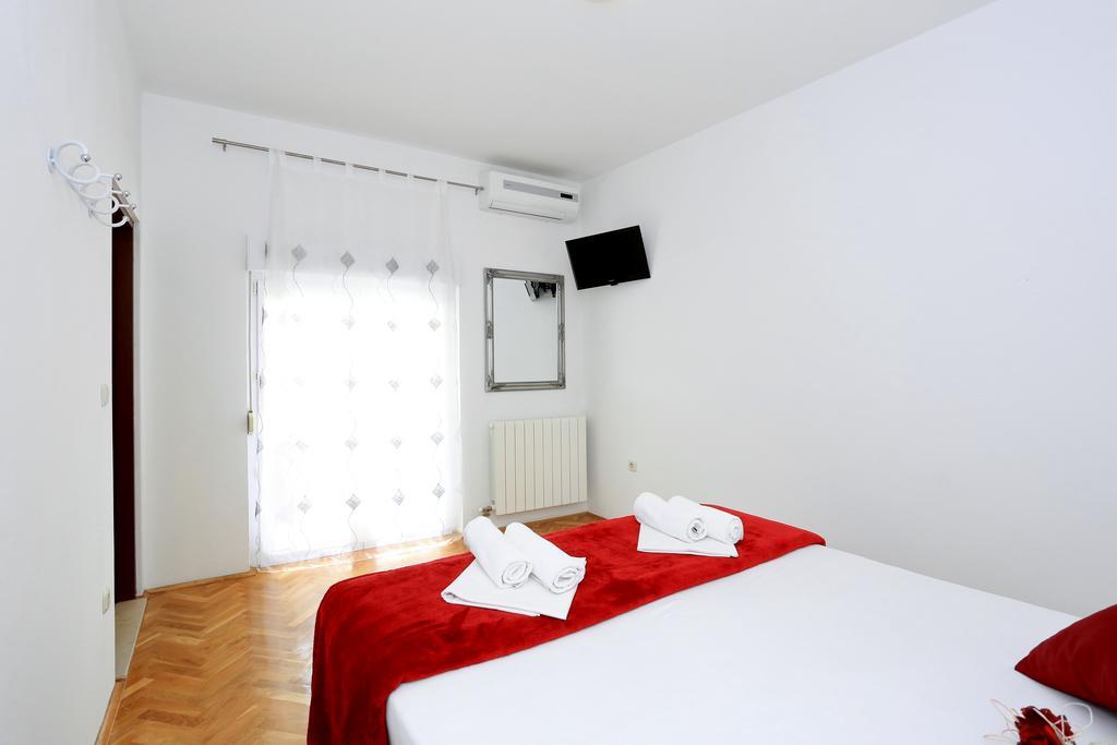 Apartments Maruna Self check-in Zara Esterno foto