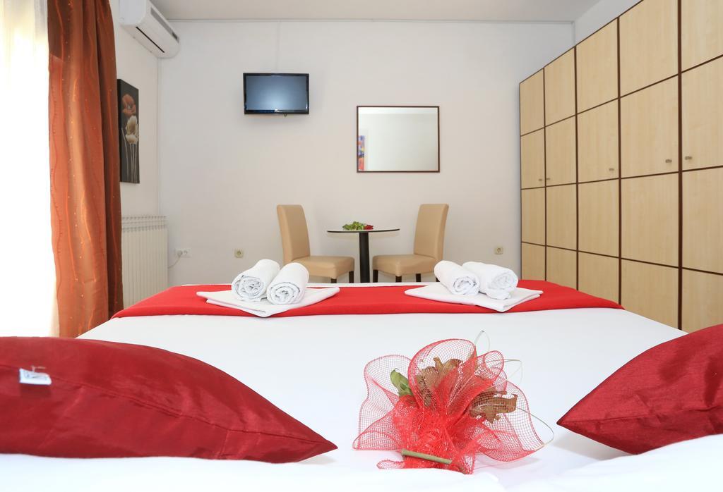 Apartments Maruna Self check-in Zara Esterno foto