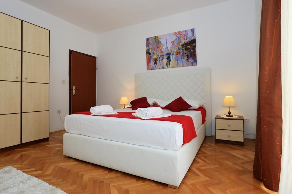 Apartments Maruna Self check-in Zara Esterno foto