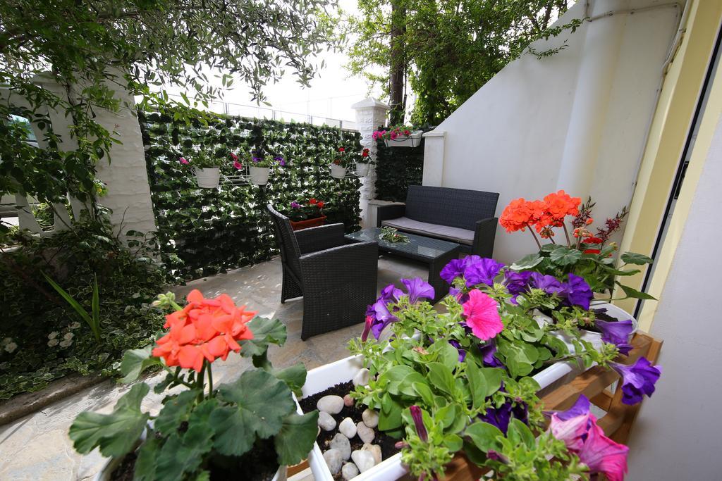 Apartments Maruna Self check-in Zara Esterno foto